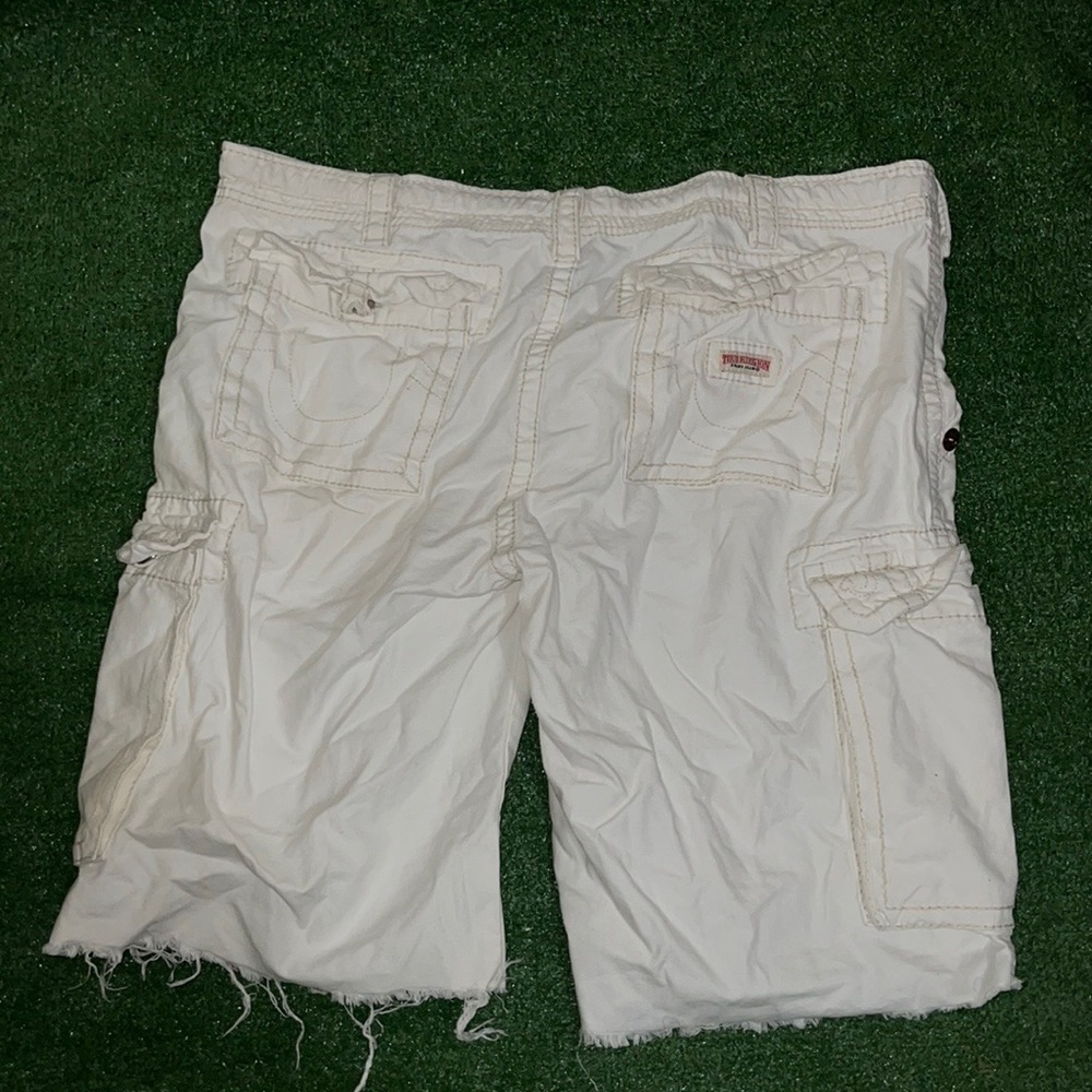 NWOT True Religion caca tho shorts sz40